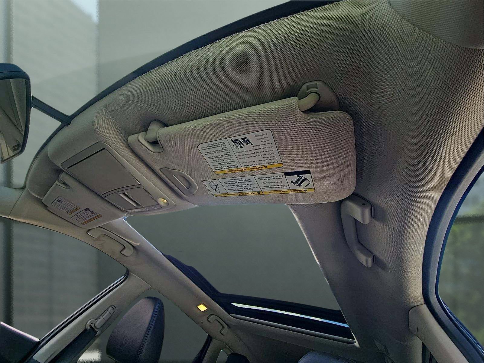 Used 2015 Nissan Rogue SL w/ SL Premium Package image 10