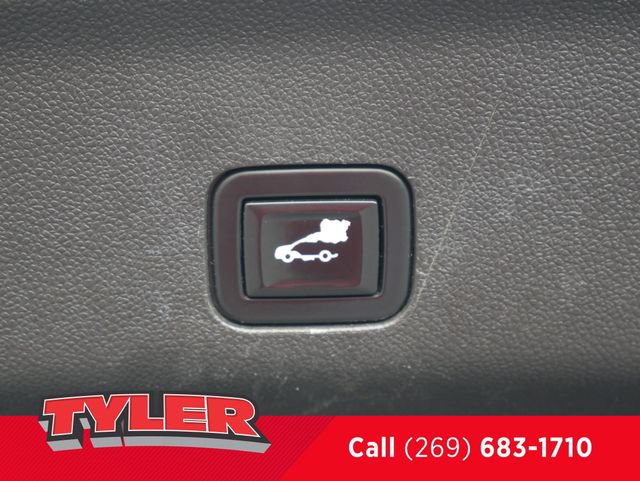 Used 2021 Chevrolet Suburban Z71 AWD/4WD image 21
