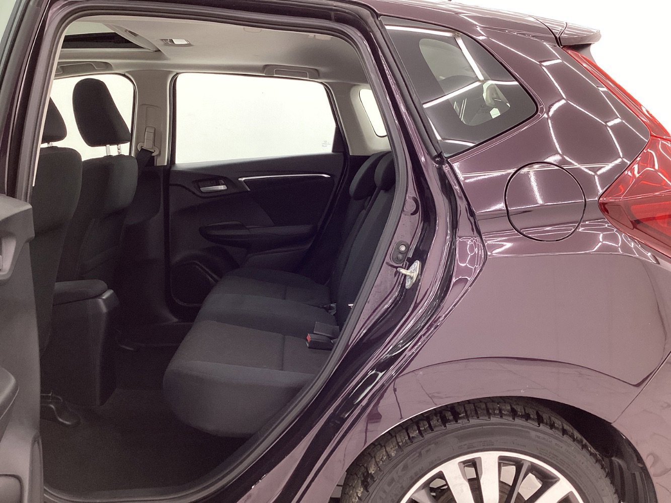 Used 2015 Honda Fit EX image 20