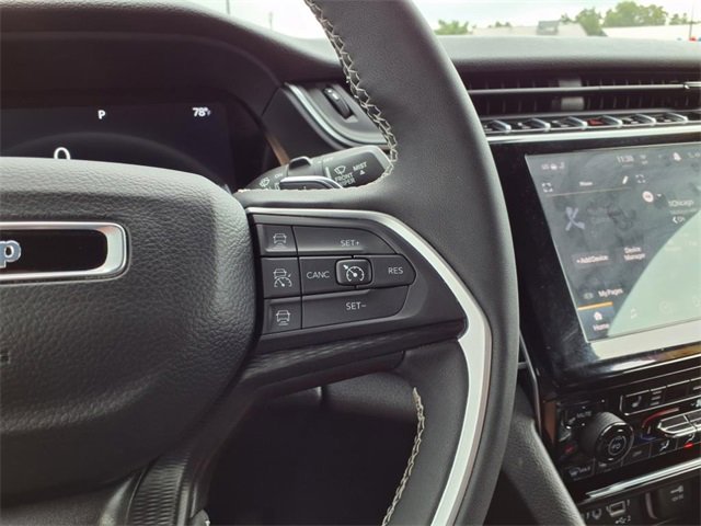 Used 2024 Jeep Grand Cherokee Altitude image 26