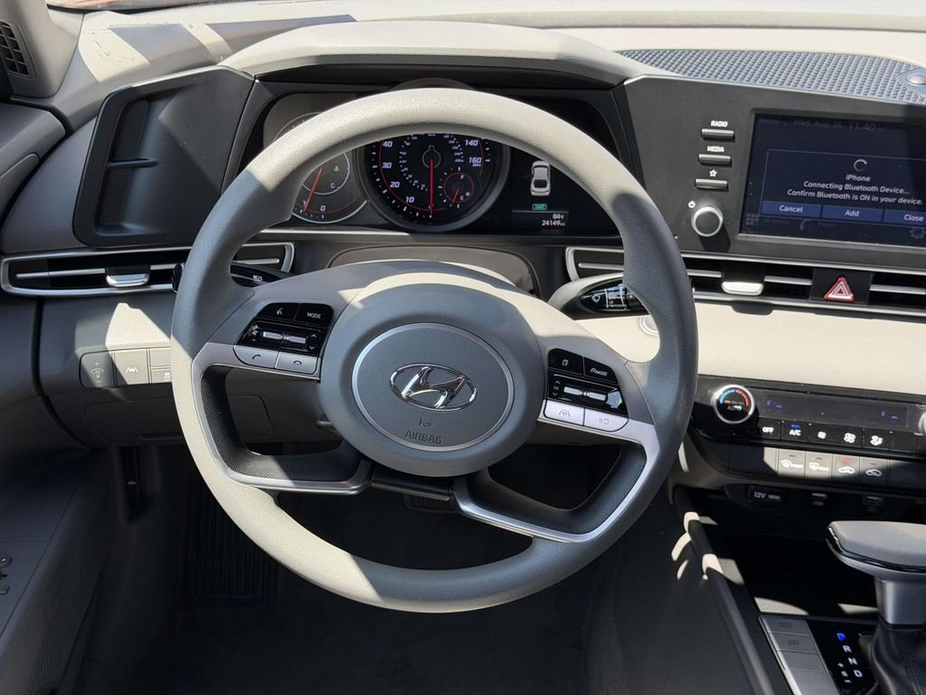 Certified 2023 Hyundai Elantra SEL FWD image 15