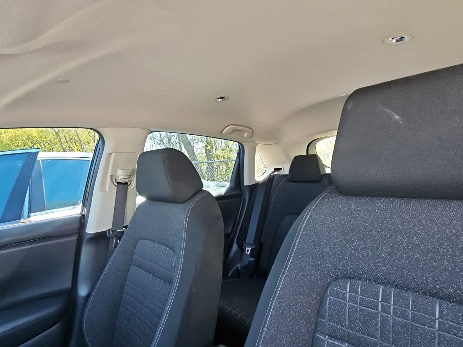 Used 2023 Honda HR-V LX image 6