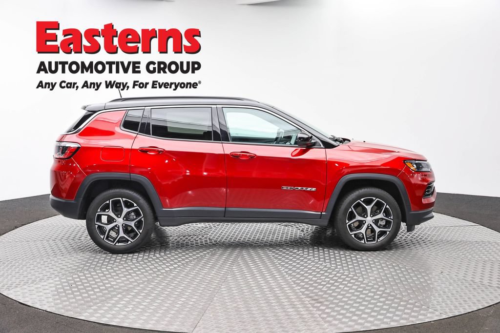 Used 2024 Jeep Compass Limited AWD/4WD image 4