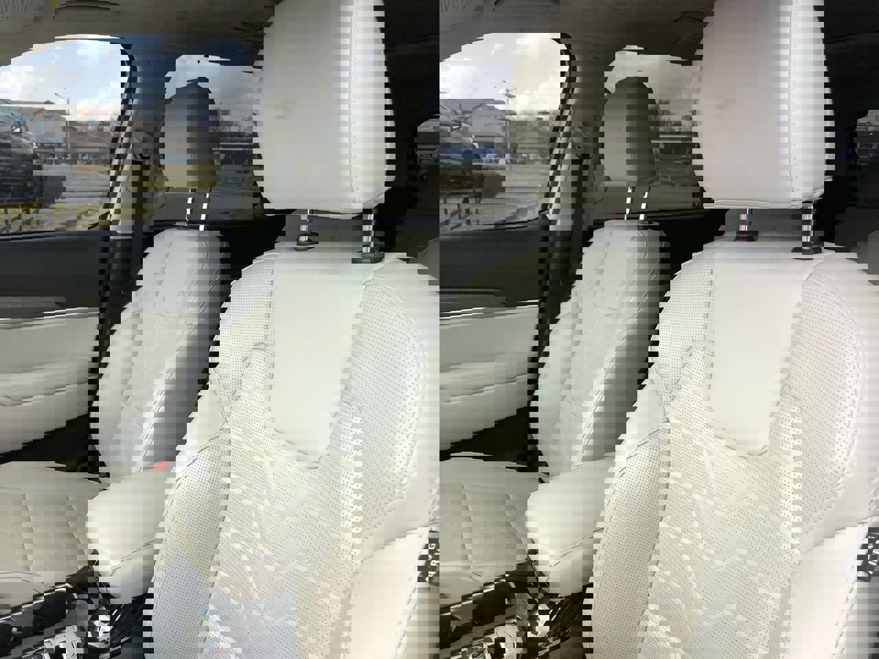 Used 2022 Kia Telluride SX w/ SX Prestige Package image 15