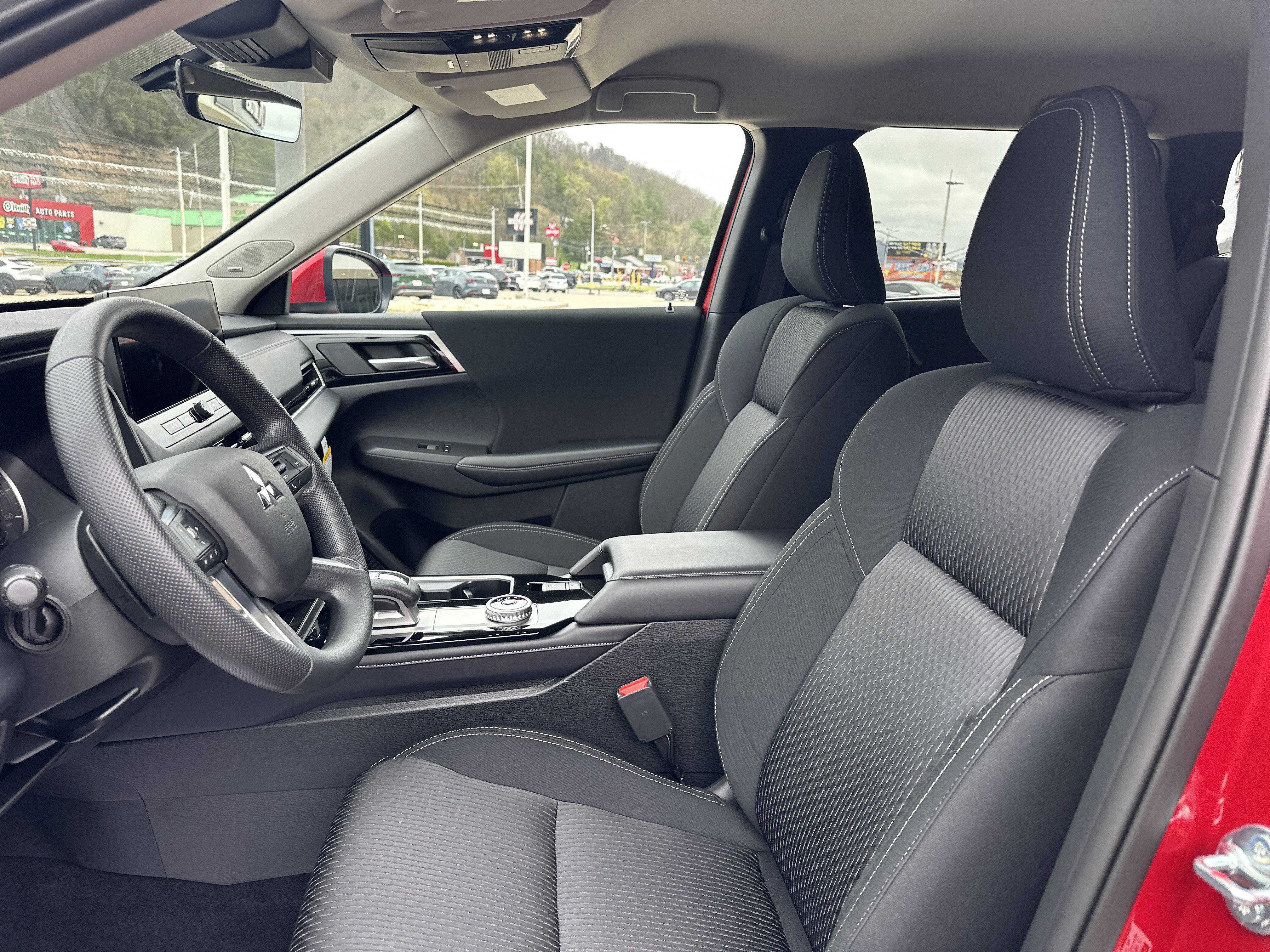 New 2026 Mitsubishi Outlander ES AWD/4WD image 19