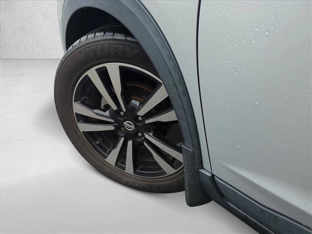 Used 2020 Nissan Kicks SV FWD image 10