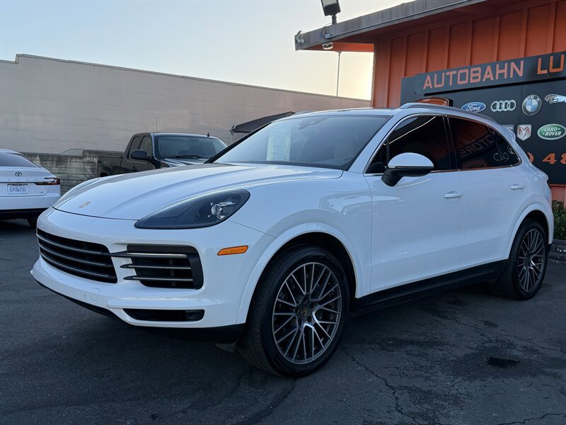 Used 2021 Porsche Cayenne AWD/4WD image 8