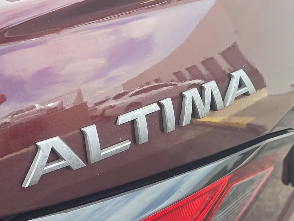 Used 2024 Nissan Altima 2.5 SV FWD image 33