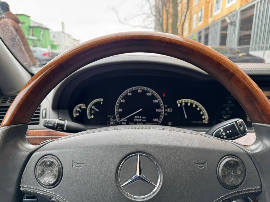 Used 2009 Mercedes-Benz S 550 4MATIC image 23