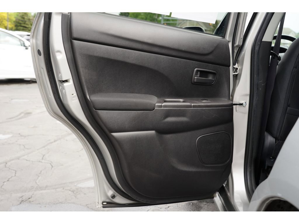 Used 2015 Mitsubishi Outlander Sport ES image 19