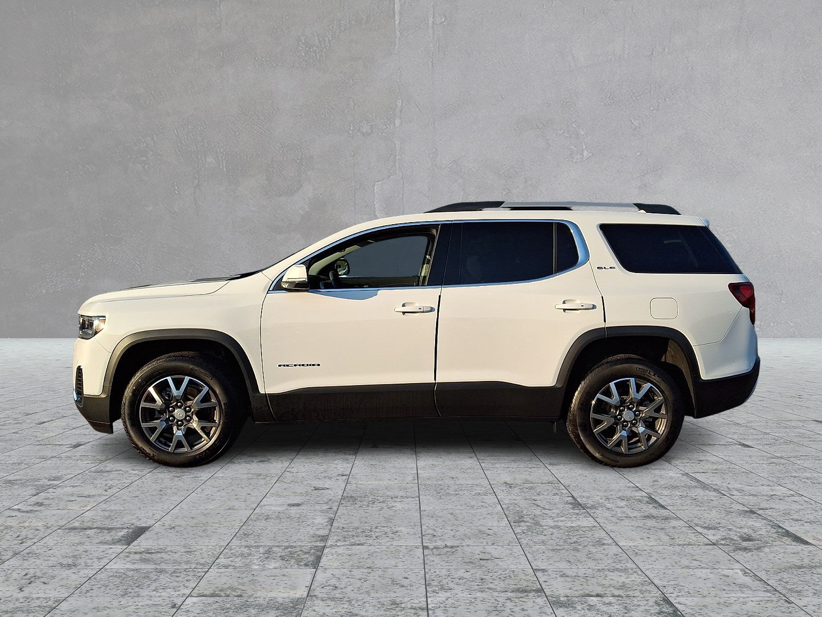Certified 2023 GMC Acadia SLE w/ Driver Convenience Package AWD/4WD image 7