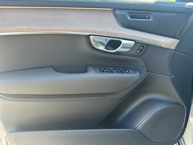 New 2026 Volvo XC90 B6 Plus w/ Protection Package Premier image 12