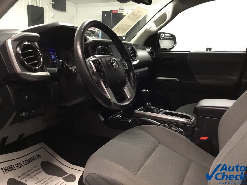 Used 2021 Toyota Tacoma SR5 image 28