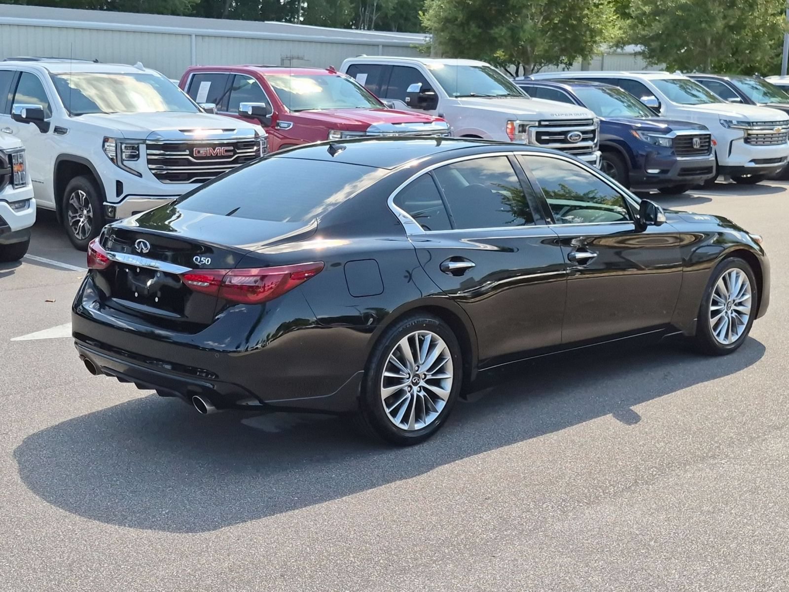Used 2023 INFINITI Q50 Luxe w/ Cargo Package RWD image 3