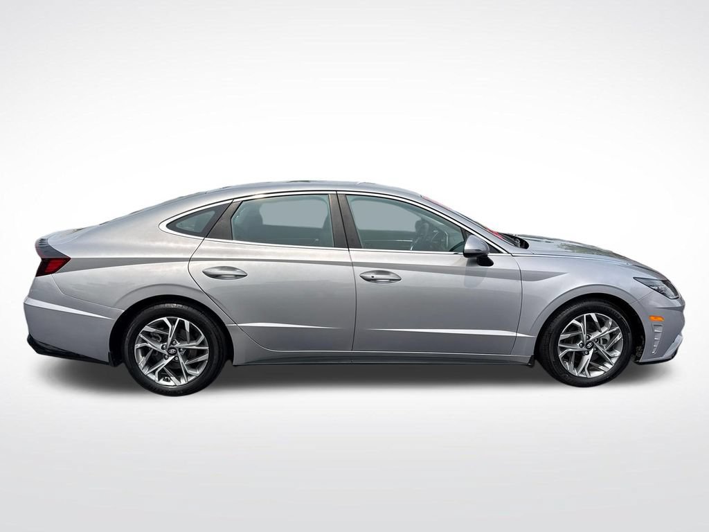 Certified 2023 Hyundai Sonata SEL FWD image 6