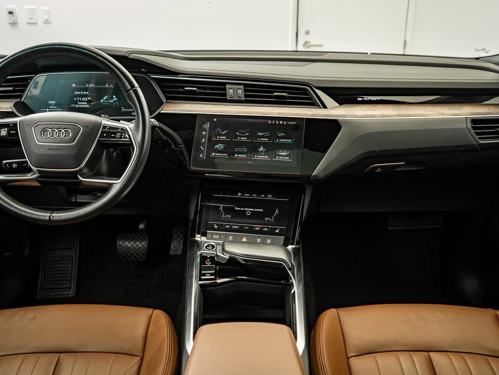Used 2021 Audi e-tron Premium w/ Convenience Plus Package image 32
