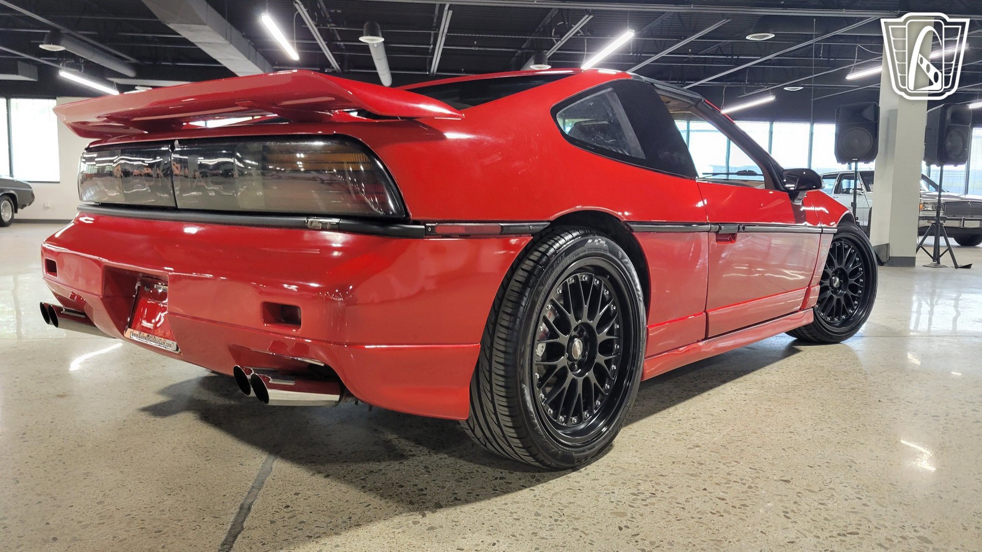 Used 1988 Pontiac Fiero GT RWD image 16