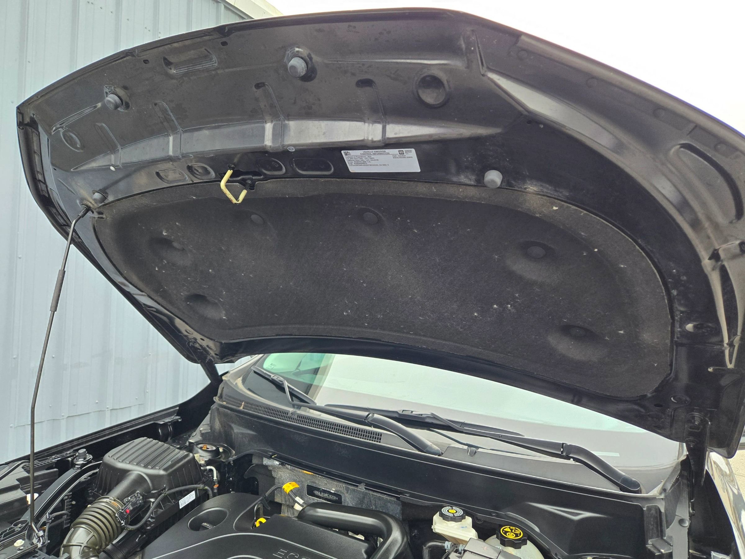 Used 2024 GMC Terrain SLT image 70