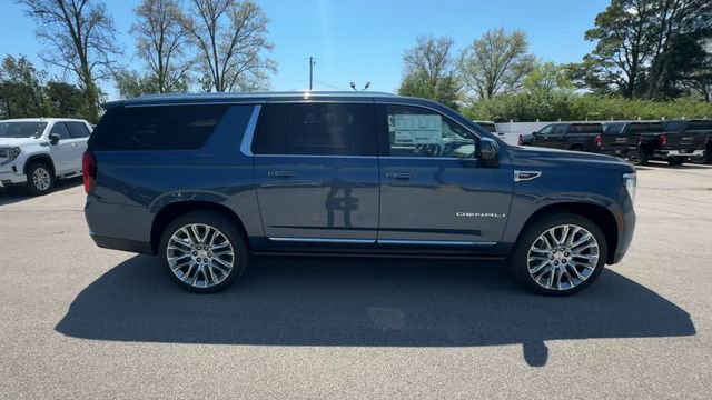 New 2026 GMC Yukon XL Denali image 9