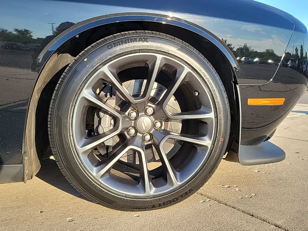 Used 2021 Dodge Challenger R/T Scat Pack RWD image 13