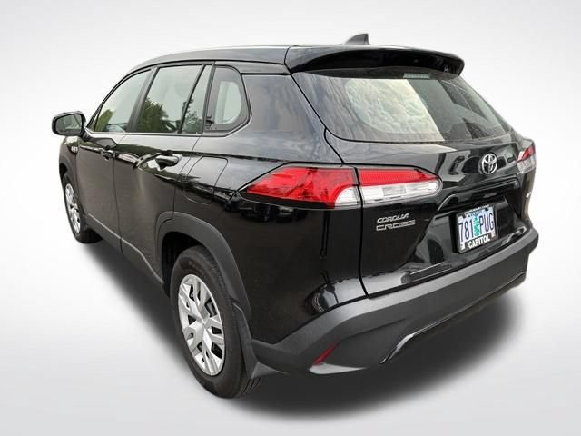 Used 2024 Toyota Corolla Cross L AWD/4WD image 4