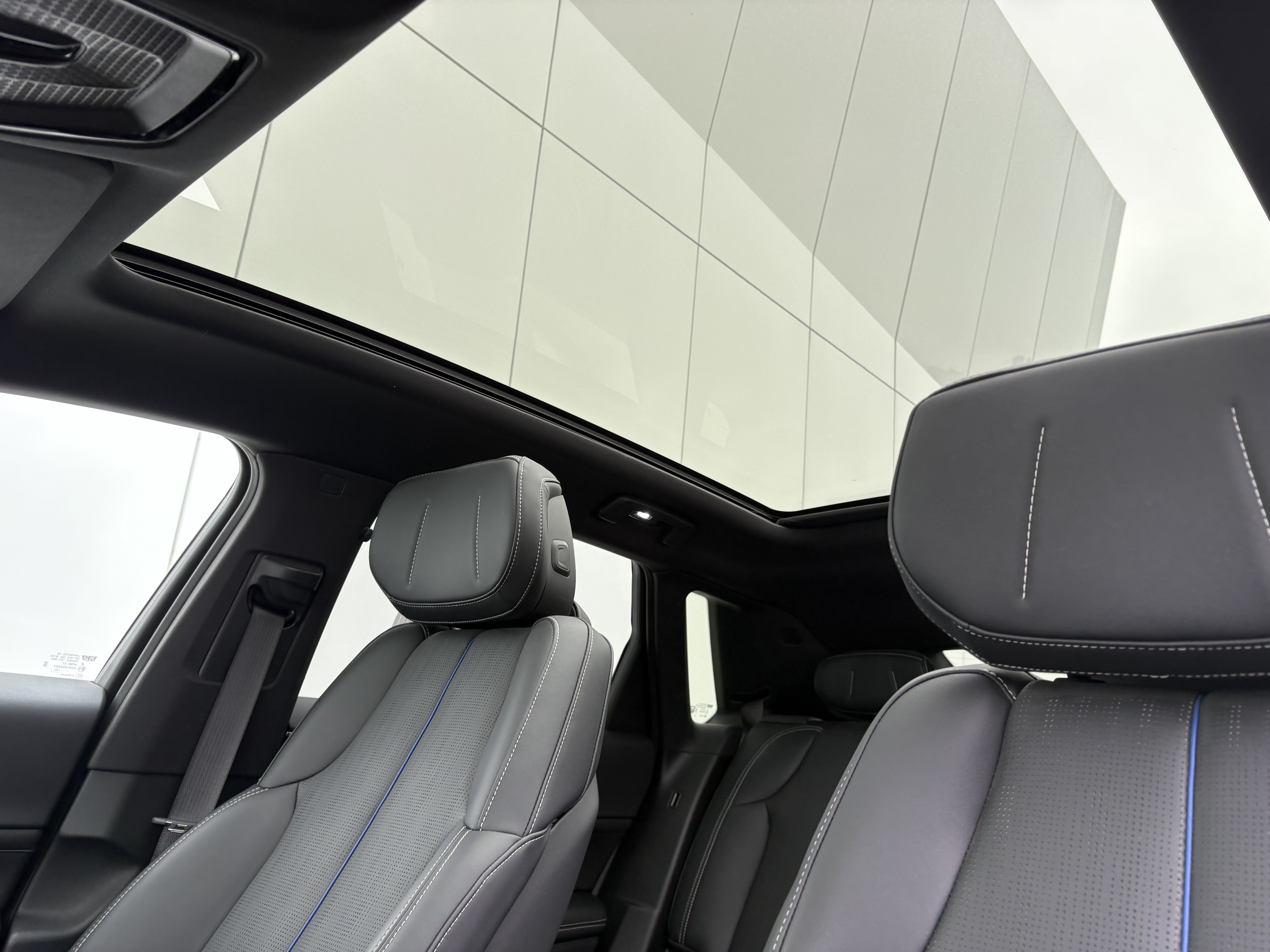 Certified 2024 Cadillac Lyriq Luxury AWD/4WD image 14