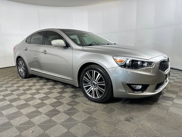 Used 2014 Kia Cadenza Premium w/ Luxury Package image 2