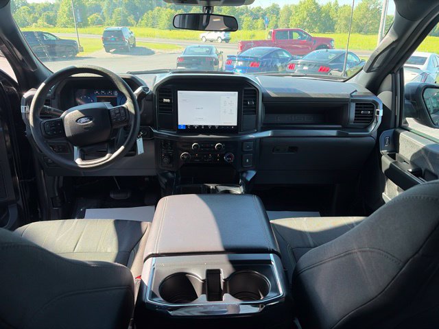 Used 2025 Ford F150 STX w/ Equipment Group 200A AWD/4WD image 29