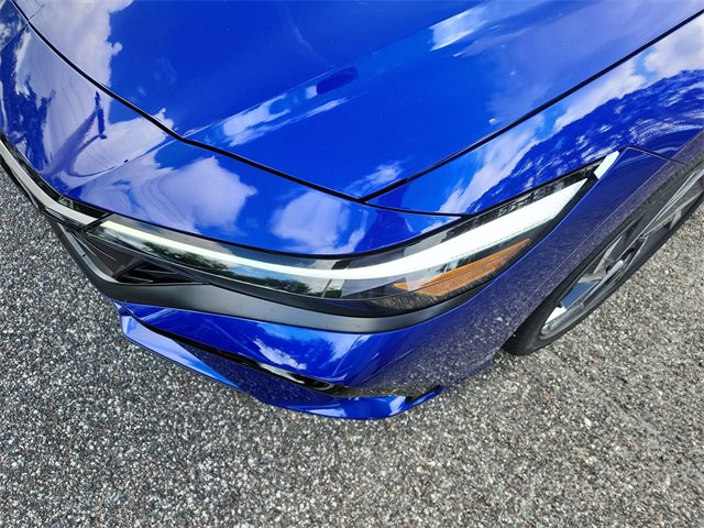 New 2025 Hyundai Elantra Limited image 6