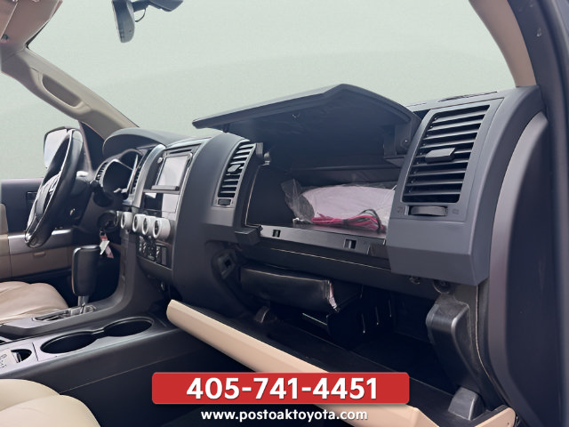 Used 2018 Toyota Sequoia SR5 w/ Premium Package AWD/4WD image 24