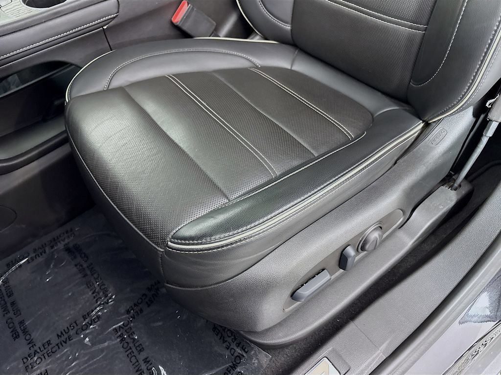Certified 2022 GMC Acadia Denali w/ Denali Ultimate Package AWD/4WD image 24