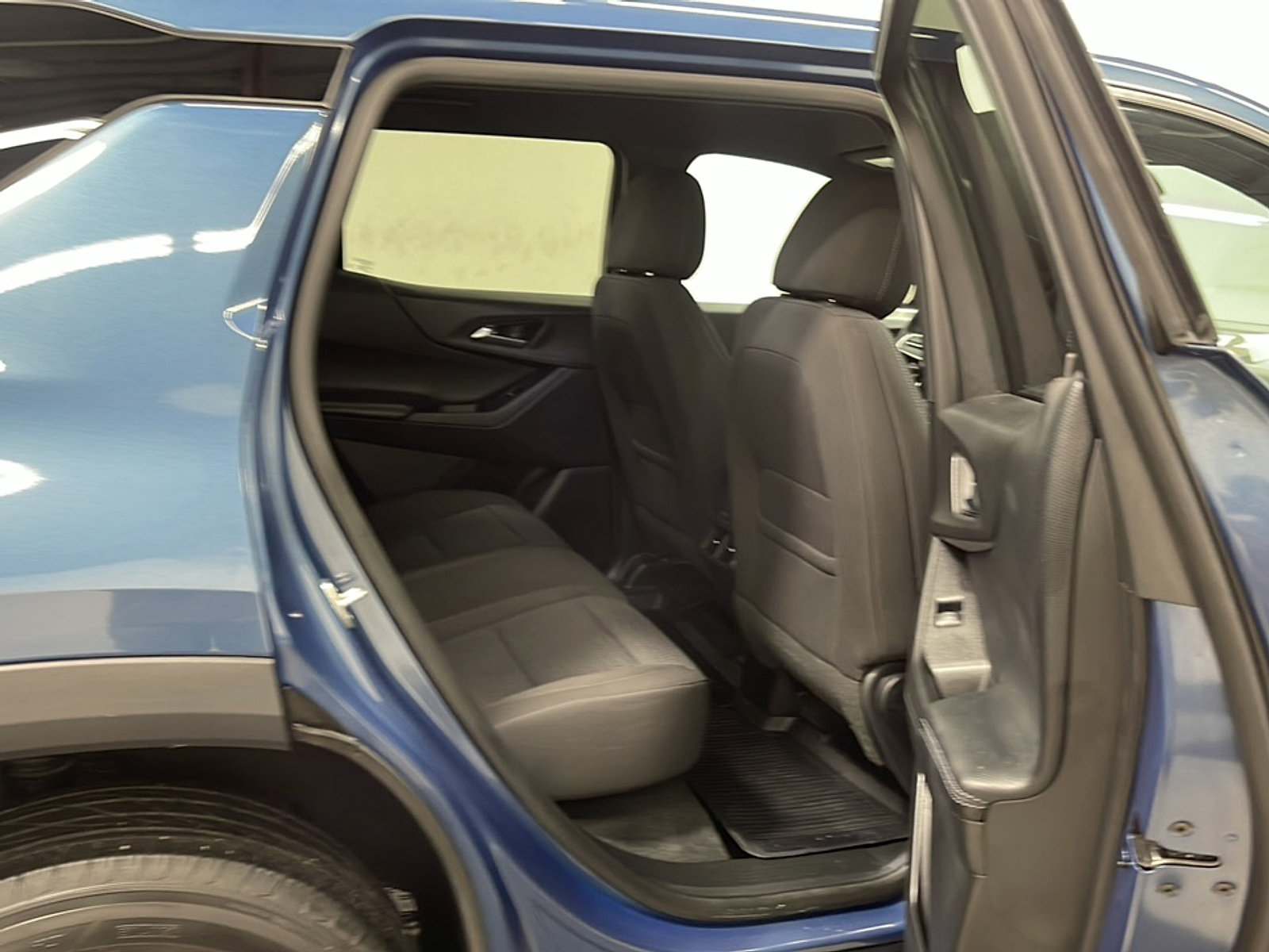 Used 2026 Chevrolet Equinox LT w/ LPO, Floor Liner Package FWD image 19