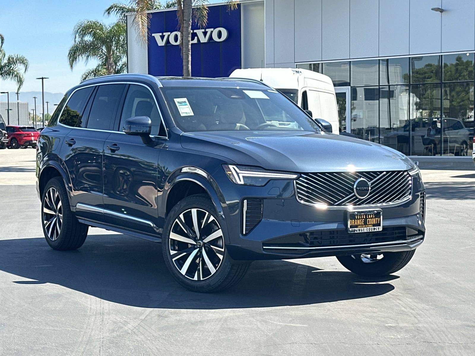 New 2026 Volvo XC90 B6 Core AWD/4WD image 1