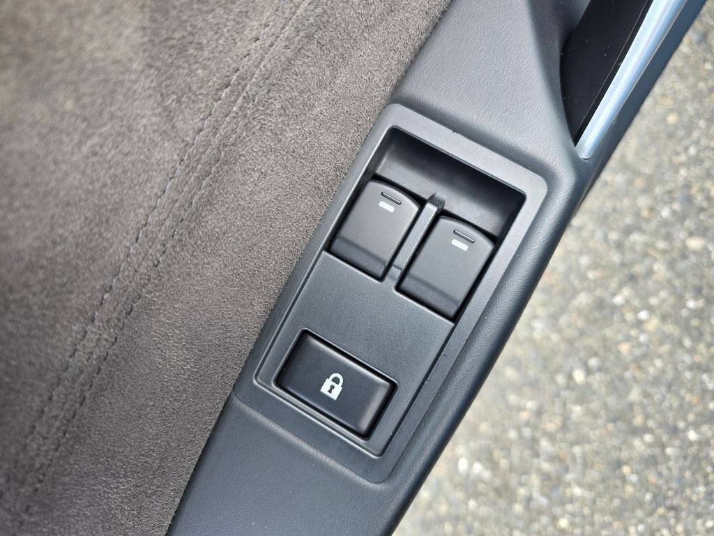 Used 2008 Tesla Roadster RWD image 20