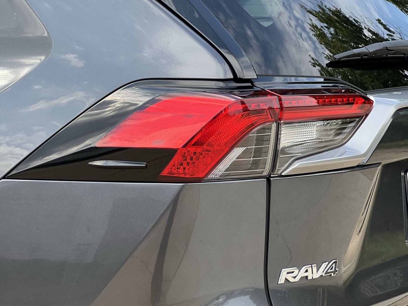 Used 2024 Toyota RAV4 Limited w/ Advanced Technology Package AWD/4WD image 14