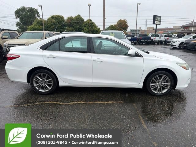 Used 2016 Toyota Camry SE FWD image 4