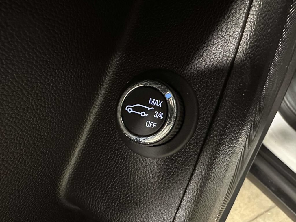 Certified 2023 Chevrolet Traverse LT AWD/4WD image 22