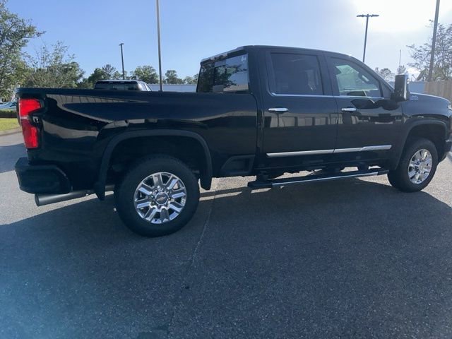 Used 2024 Chevrolet Silverado 2500 High Country w/ High Country Premium Package image 8