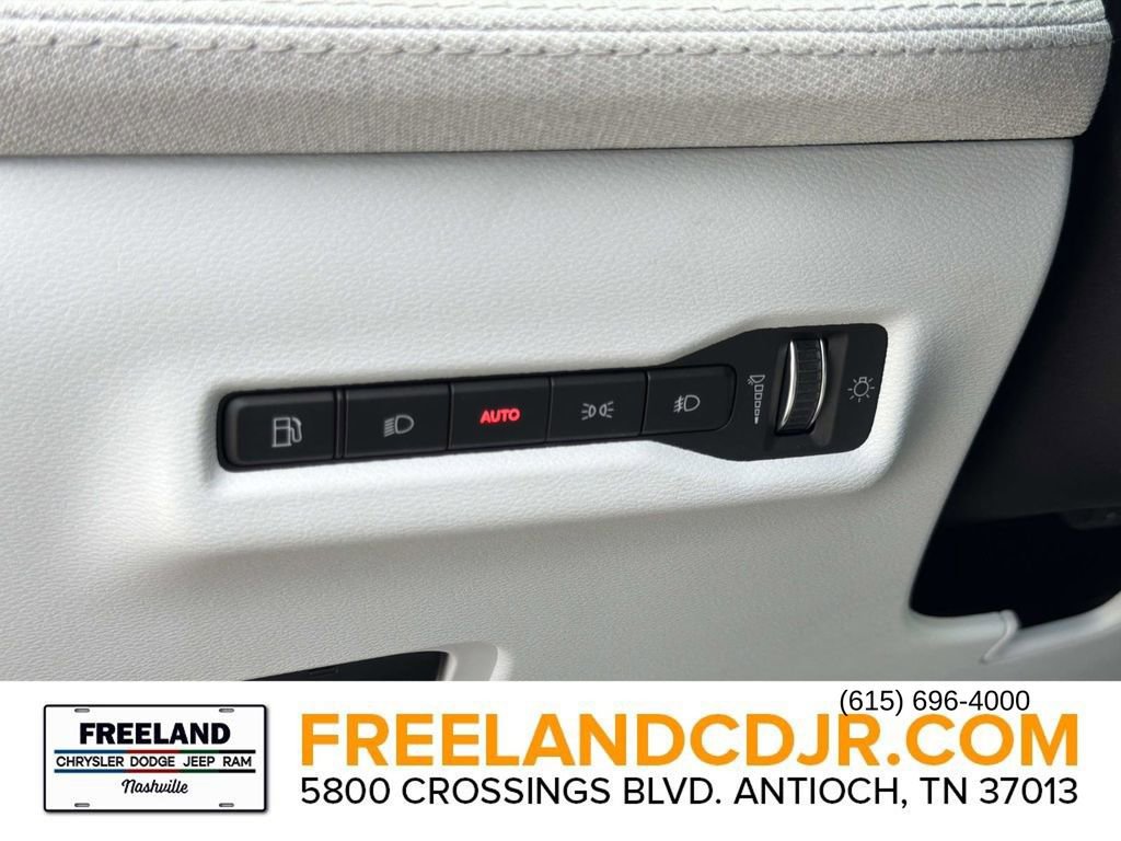 New 2026 Jeep Cherokee Laredo AWD/4WD image 24