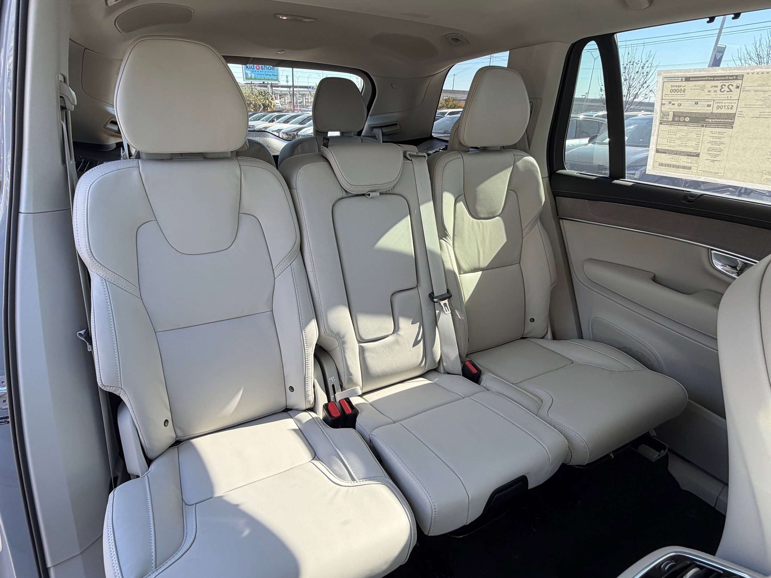 New 2026 Volvo XC90 B6 Ultra w/ Protection Package image 10
