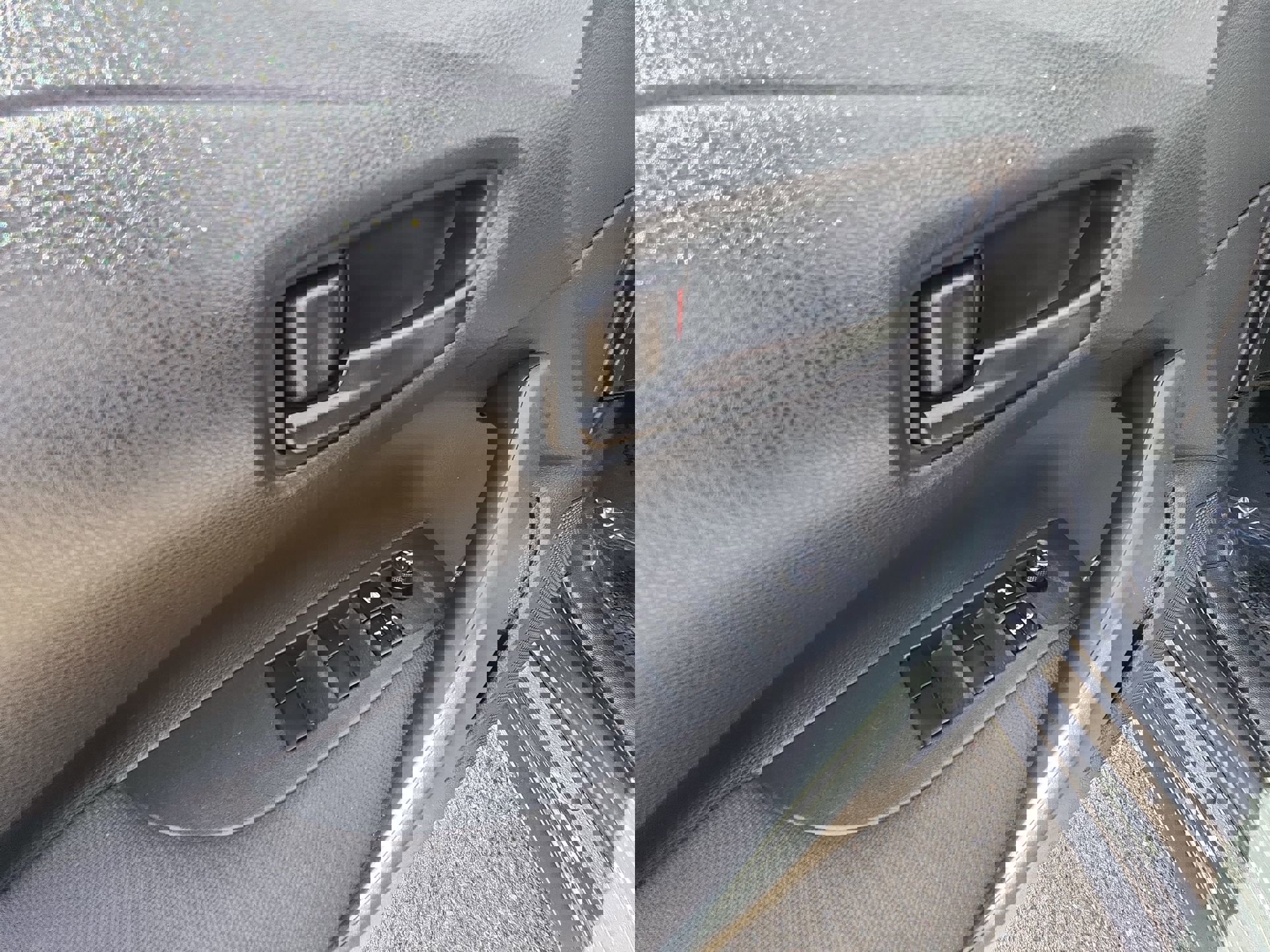 Used 2023 Toyota Corolla LE image 15