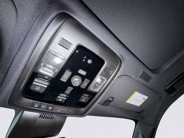 New 2026 GMC Yukon XL Elevation image 35