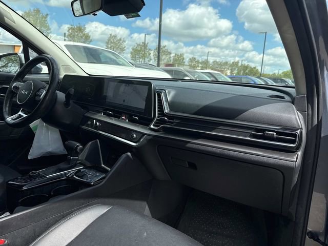 Used 2023 Kia Sportage EX image 18