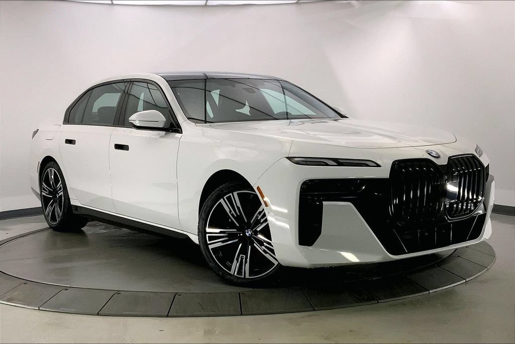 Certified 2023 BMW 760i xDrive AWD/4WD image 33