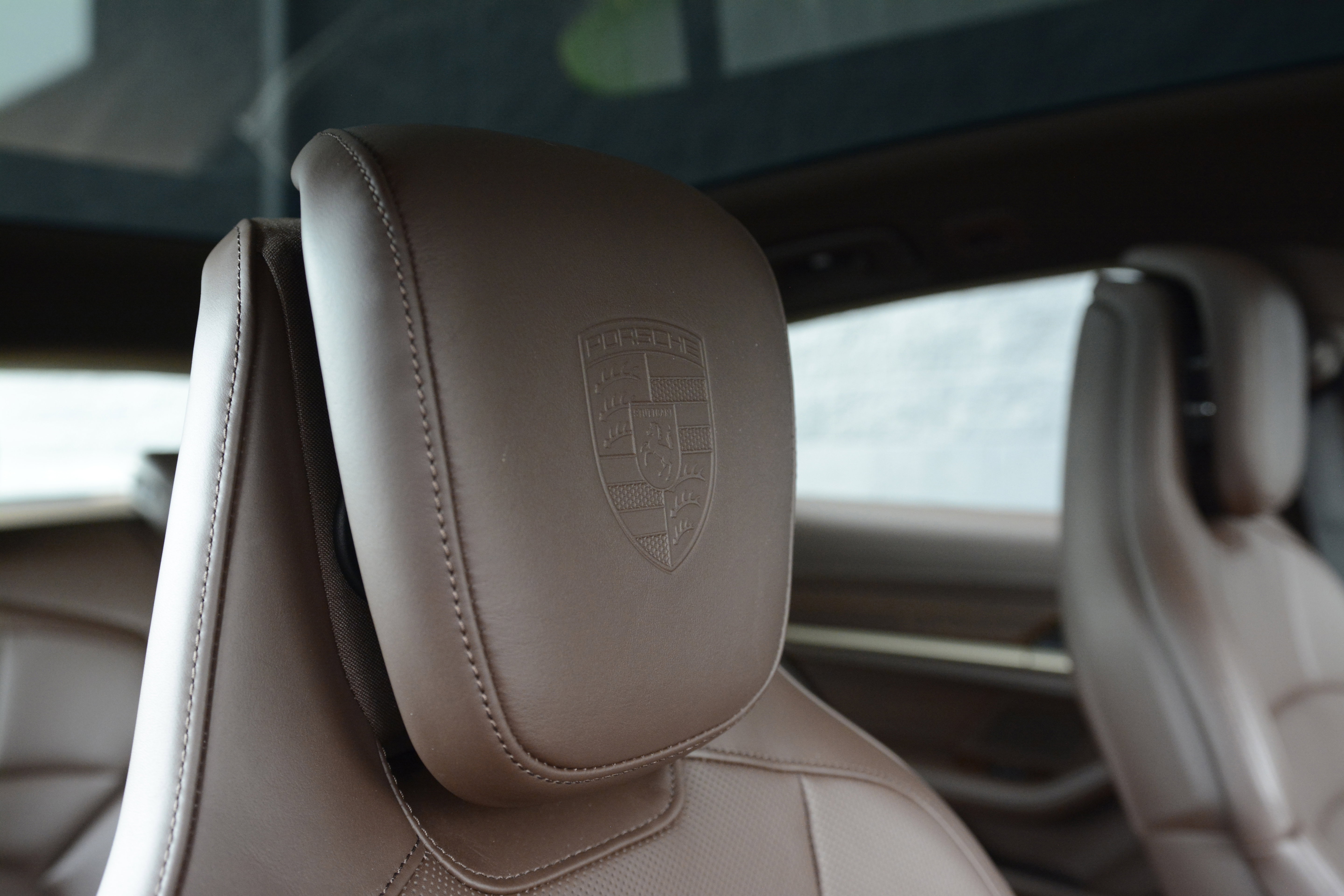 Certified 2025 Porsche Taycan 4 Cross Turismo AWD/4WD image 36