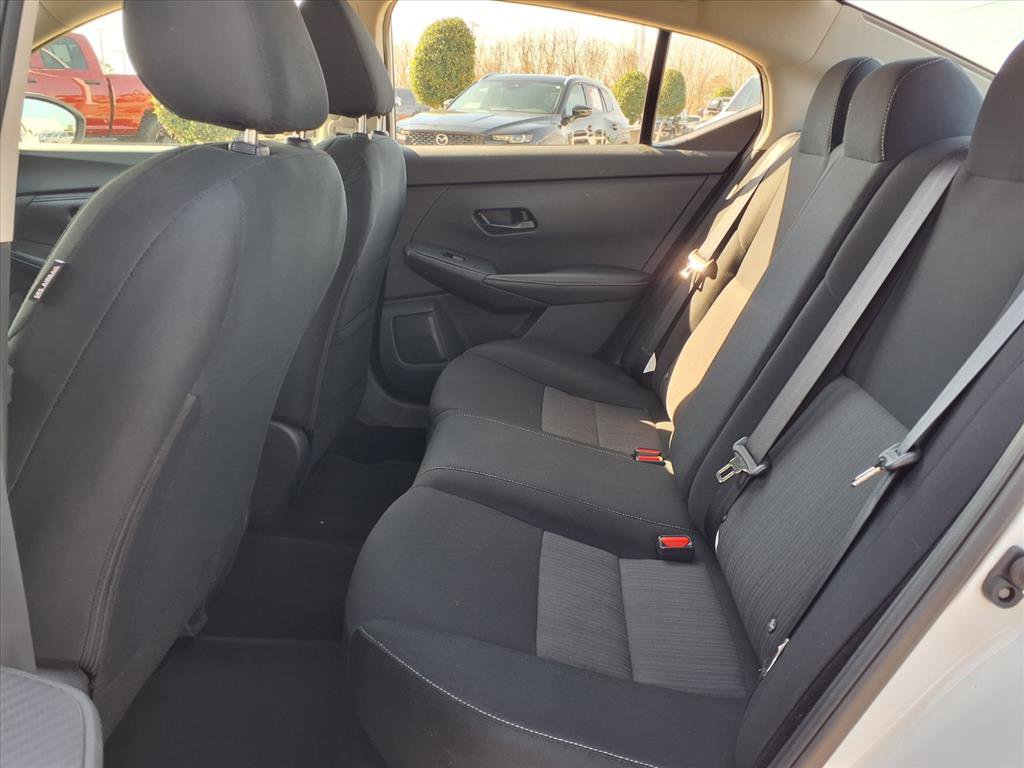 Used 2024 Nissan Sentra SV image 9