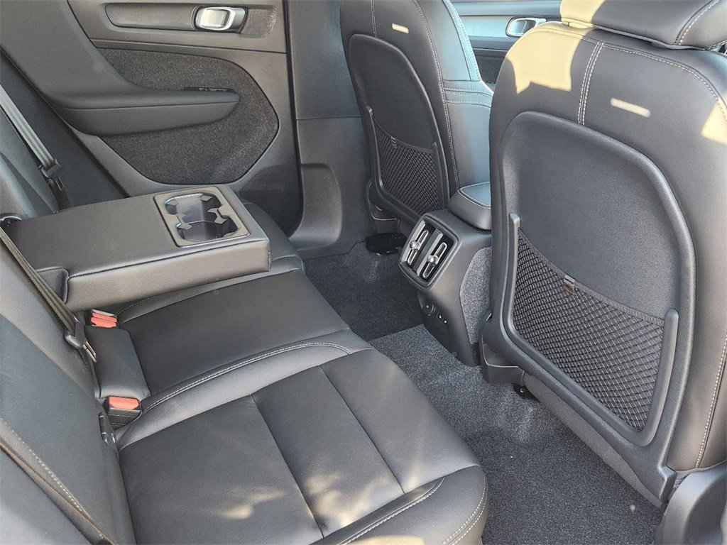 New 2025 Volvo XC40 B5 Plus w/ Protection Package Premier image 19