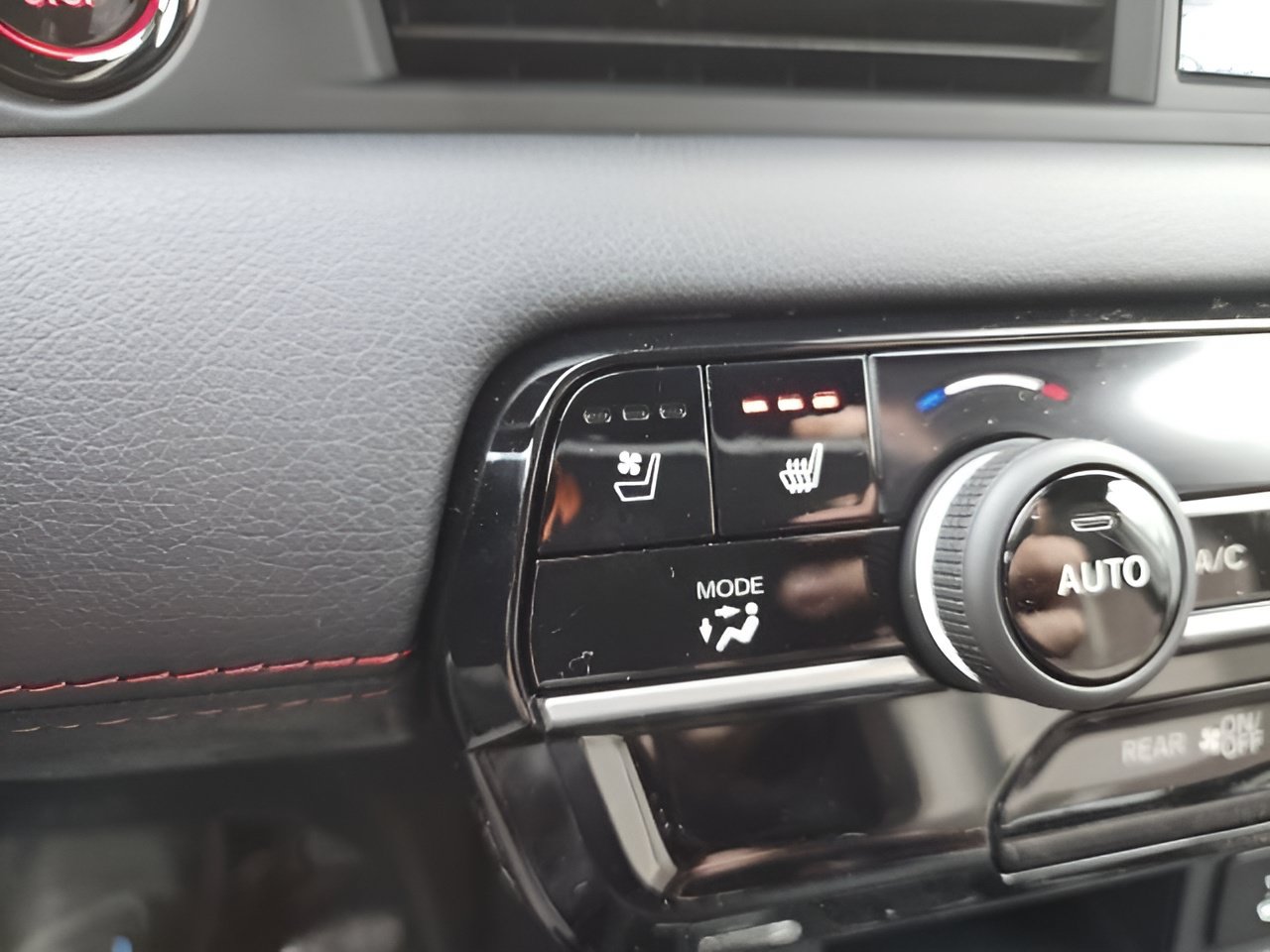 New 2026 Honda Pilot Black Edition image 32