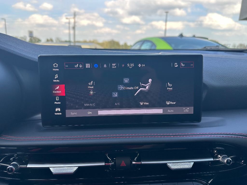 New 2024 Dodge Hornet GT w/ GT Blacktop Package image 16