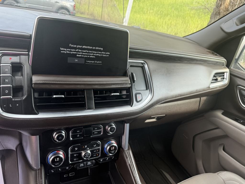 Used 2022 GMC Yukon SLT w/ SLT Luxury Package image 14